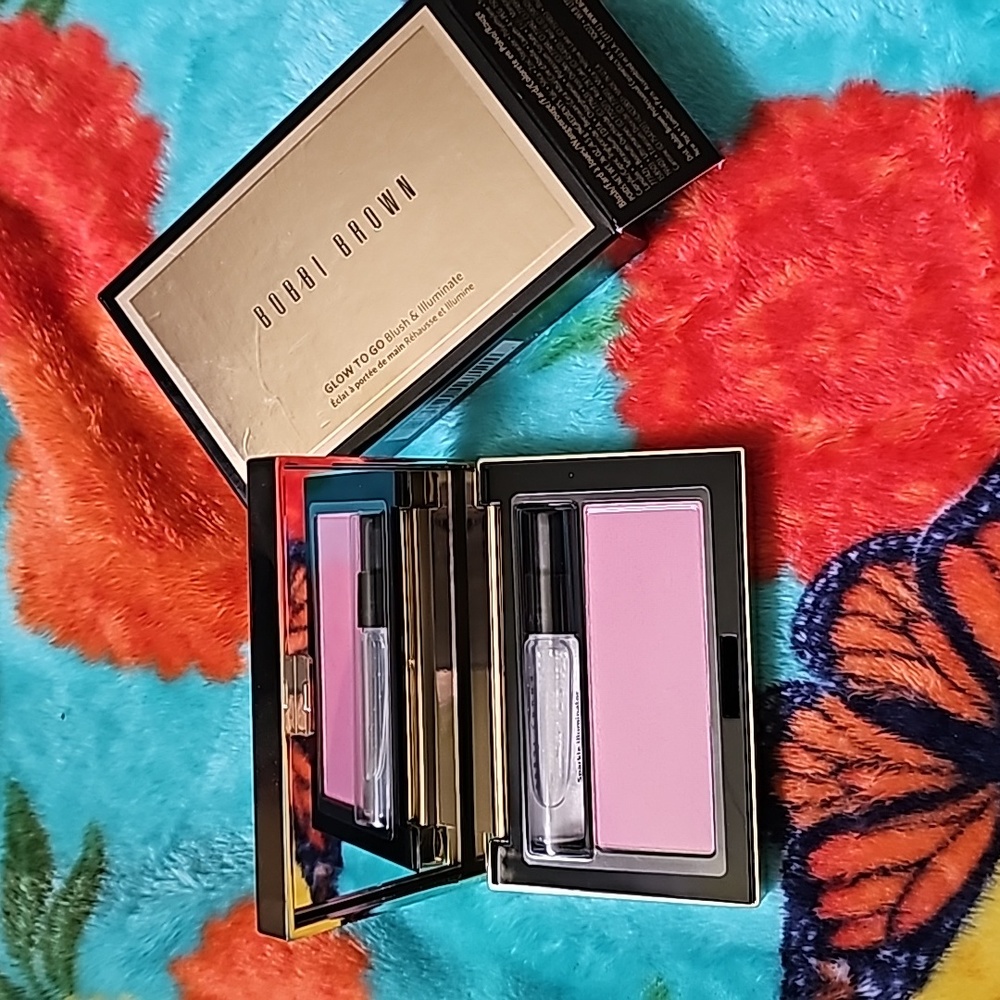 Bobbi brown glow to go blush & illuminate